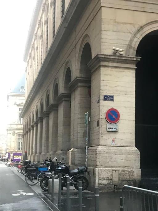 شقة Cosy Lyon Opera المظهر الخارجي الصورة
